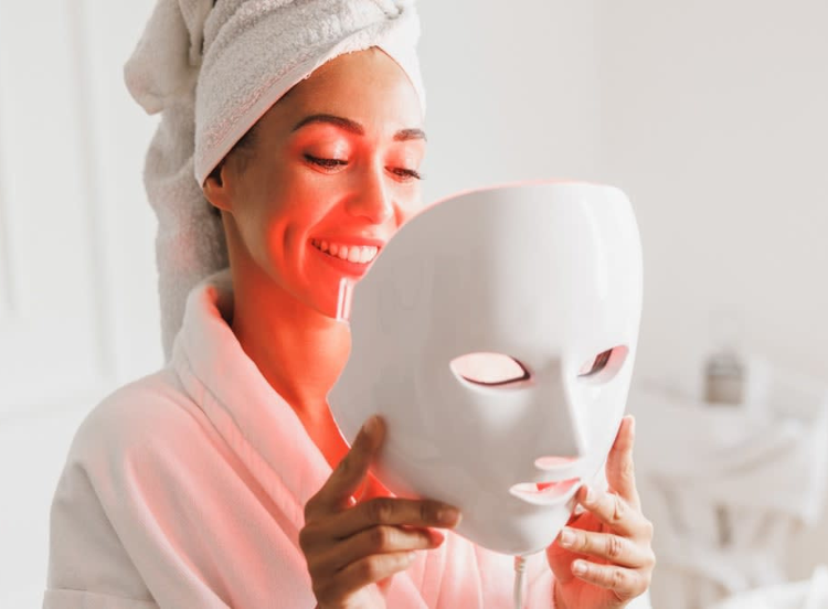 Is the HigherDose Red Light Face Mask Backed by Dermatologists? Is the HigherDose Red Light Face Mask Backed by Dermatologists?